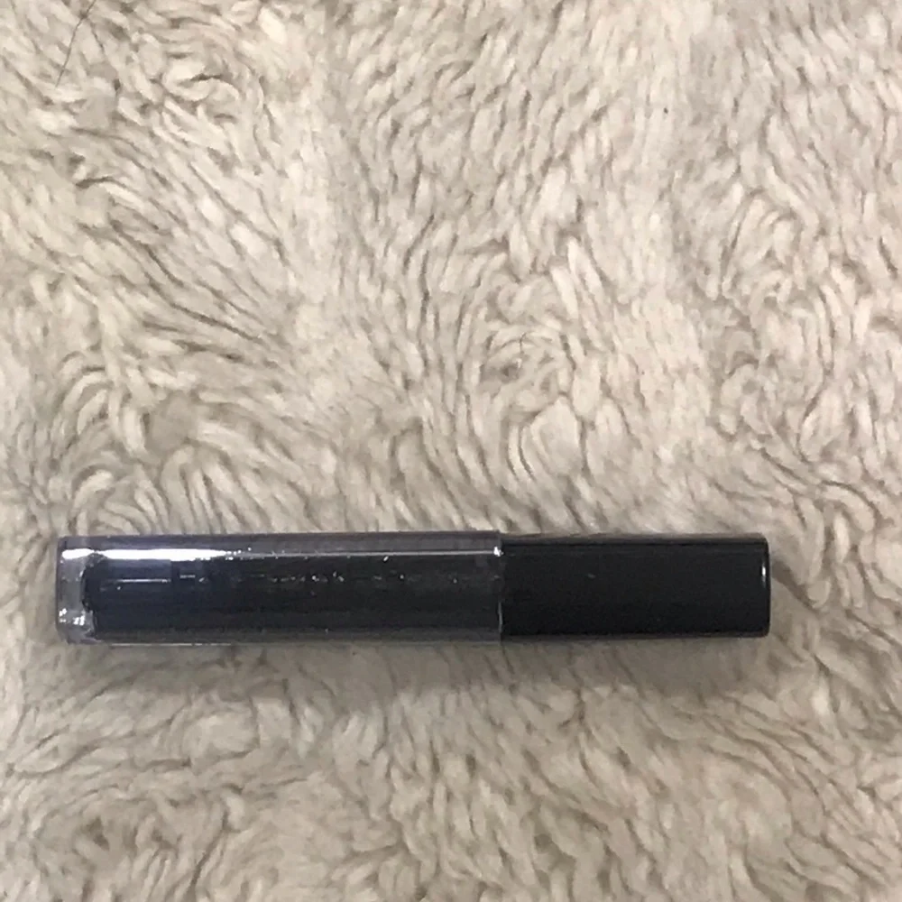 Model Co granite dark